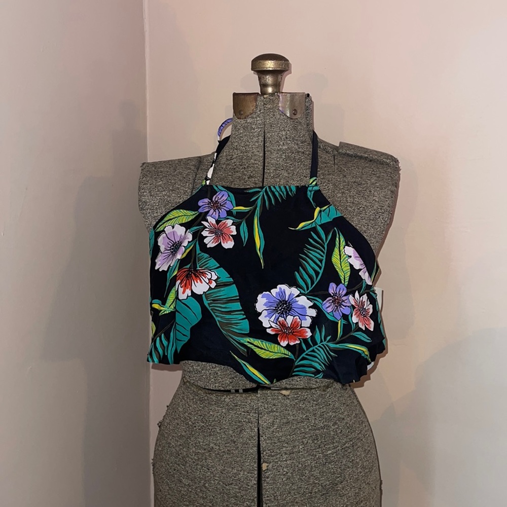 NWT Old Navy swim top